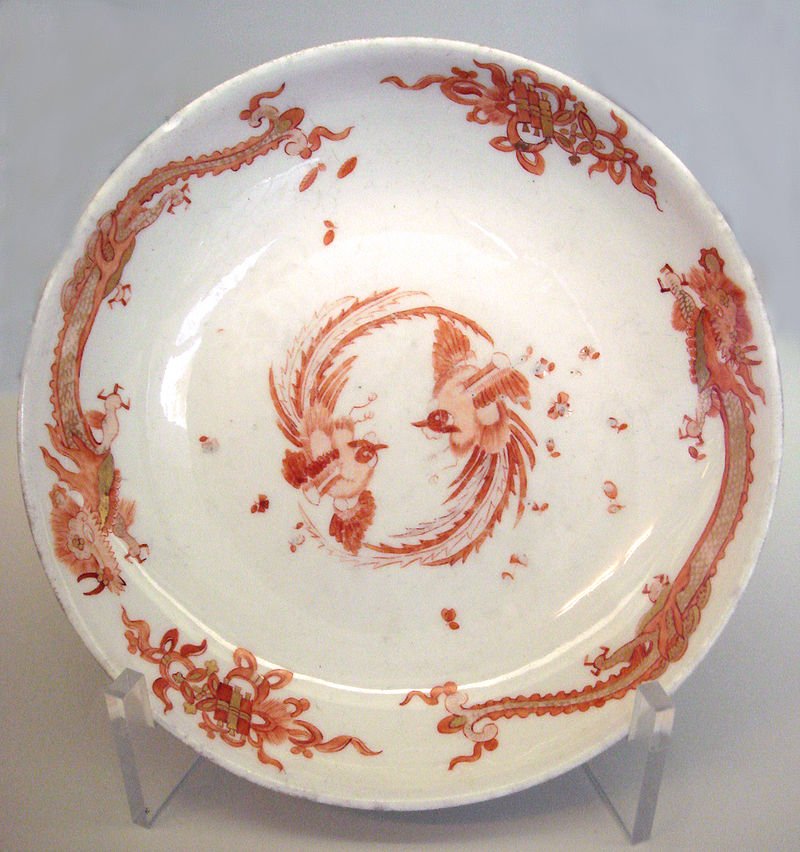 800px-Meissen_hard_porcelain_plate_with_Chinese_dragons_1734